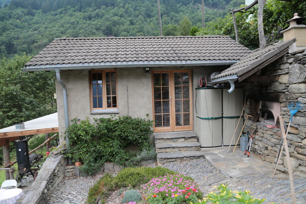 Casa Dosc Bed & Breakfast Verdabbio Exterior photo
