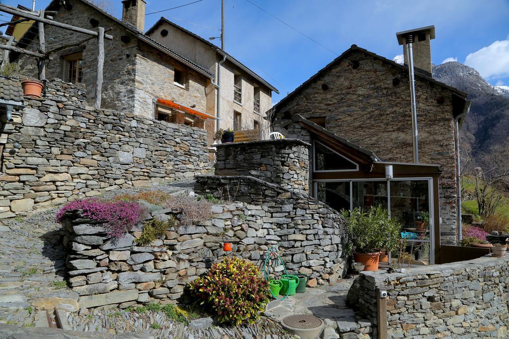 Casa Dosc Bed & Breakfast Verdabbio Exterior photo